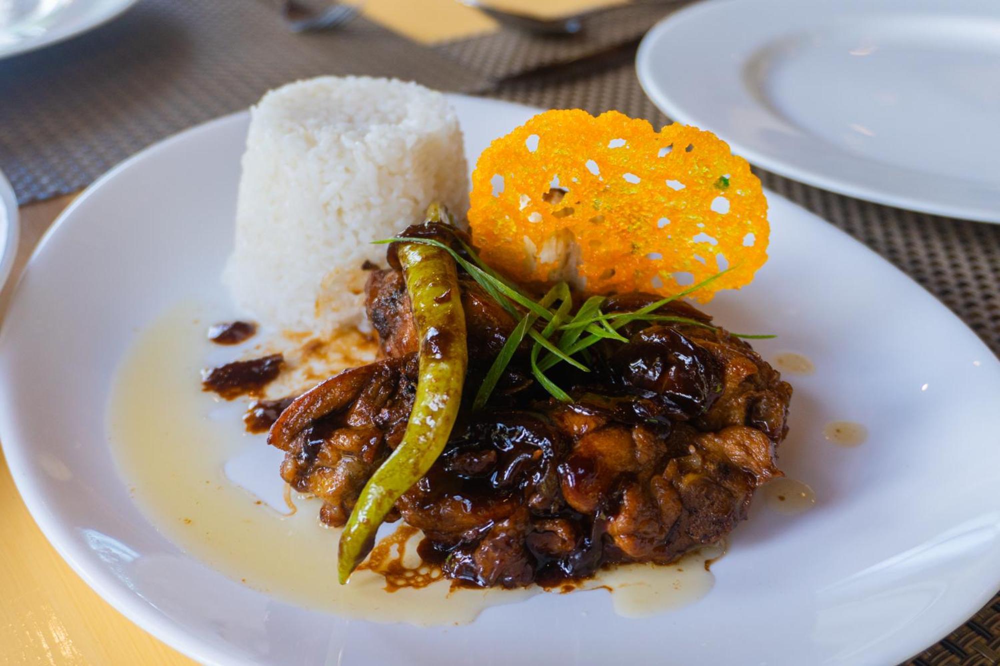 Fridays Puerto Galera Hotel Bagian luar foto
